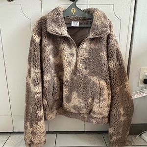 Patterned Fuzzy Quarter Zip
